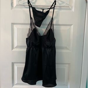 NWOT Victoria’s Secret Elegant Black Lace Trim Chemise Set size Medium